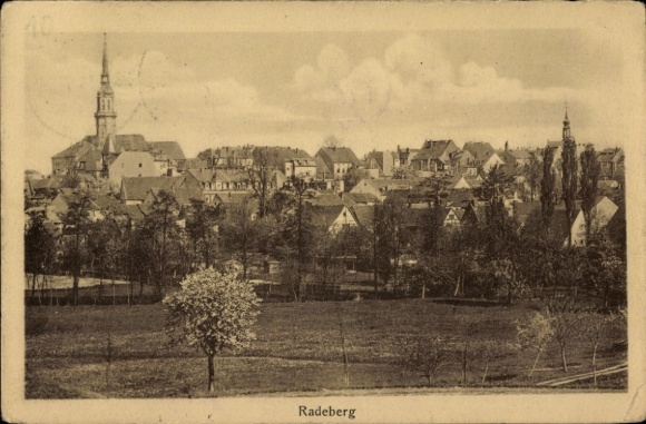 Postcard Radeberg in Saxony, city view of churches, houses, trees