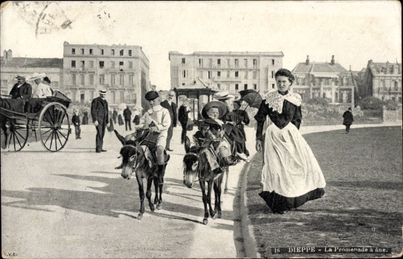 Postcard Dieppe Seine Maritime, Promenade a Donkey, children on donkeys, carriage