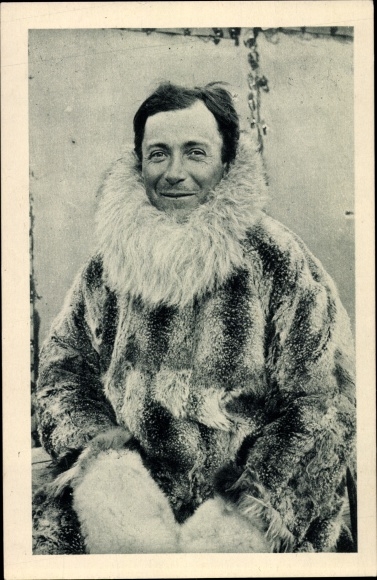 Ak Mary's Igloo Alaska USA, priester van de Noordpool, missionaris in winterbont
