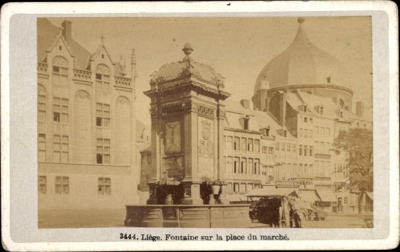 foto Luik Luik Wallonië, Fontaine sur la place du marche