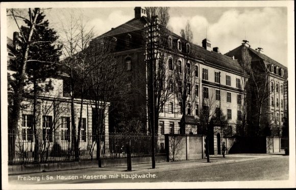 Ak Freiberg in Sachsen, Hausenkaserne, Hauptwache