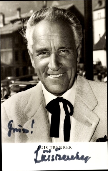 Postcard actor and director Luis Trenker, director of the film His best friend, Nora, autograph