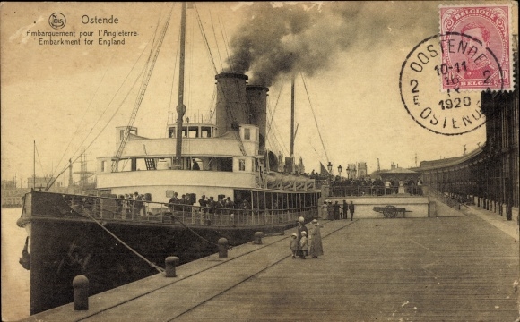 Postcard Oostende Ostend West Flanders, embarkation for England