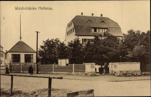 Postcard Dresden Nord Hellerau, street view of the forest tavern in the garden city