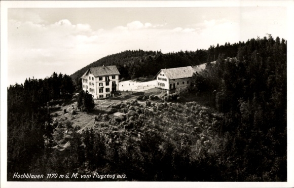 Ak Blauen Badenweiler im Schwarzwald, Hochblauen, Fliegeraufnahme