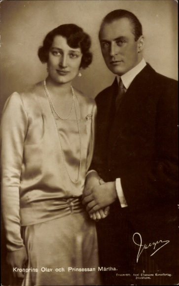 Postcard Princess Märtha of Sweden, Crown Prince Olav of Norway, portrait