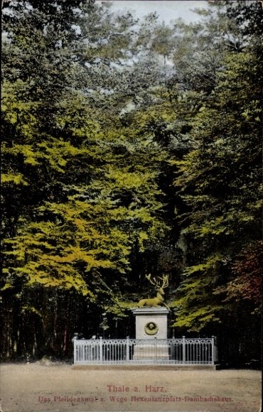 Ak Thale im Harz, Denkmal mit Geweih, umgeben von Bäumen, Text:  Pleiidenkmak