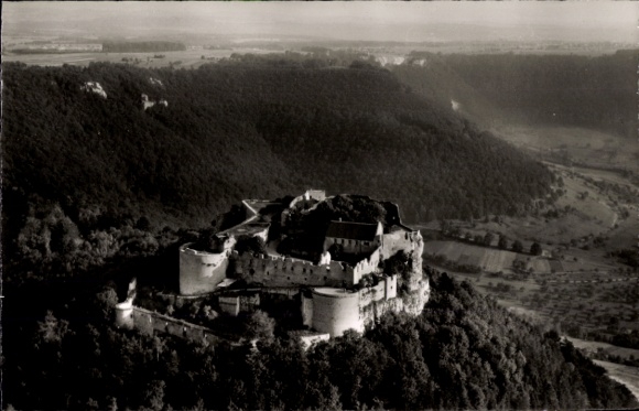Ak Neuffen in Württemberg, Burg Hohenneuffen, Fliegeraufnahme