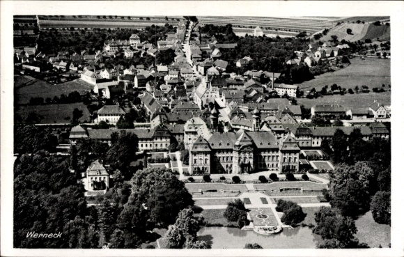 Ak Werneck in Unterfranken Bayern, Fliegeraufnahme