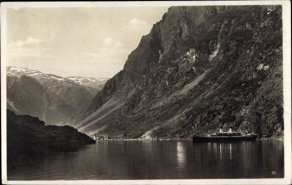 Ak Gudvangen Noorwegen, waterpartij, stoomboot, bergen