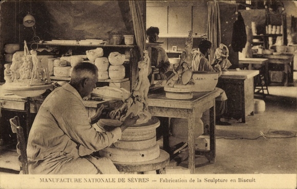 Postcard Sèvres Hauts de Seine, Manufactory, Sculptor, Work on Sculptures, Ceramics