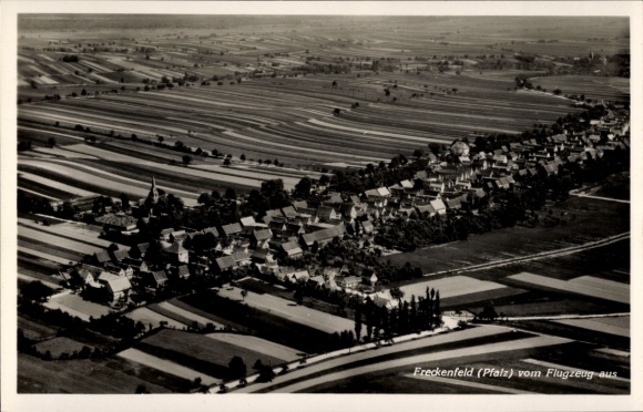 Postcard Freckenfeld in the Saarpfalz, aerial photograph