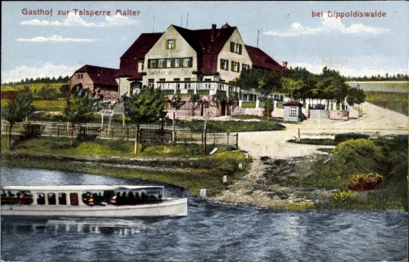 Postcard Malter Dippoldiswalde, Gasthof zur Talsperre Malter, boat on water, landscape, building