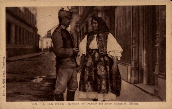 Postcard Romanian woman in conversation with an Austrian officer