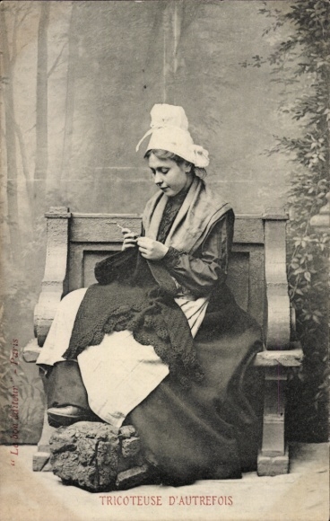 Postcard Normandy, Crocheting woman in traditional costume