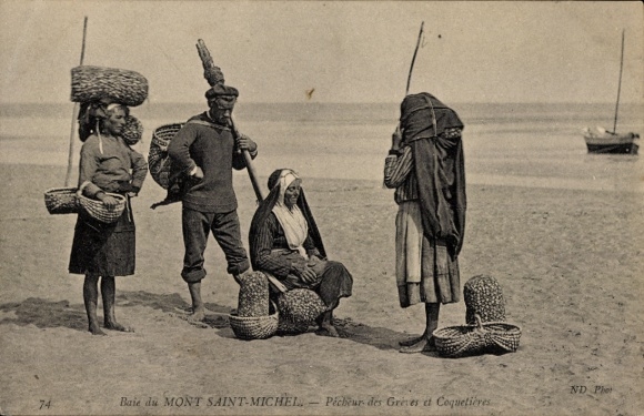 Ak Le Mont Saint Michel Manche, Fischer, Frauen, Strand, Körbe, Bootsverkehr
