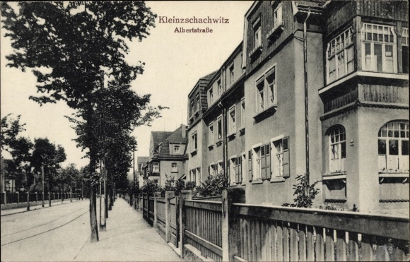 Postcard Dresden Ost Kleinzschachwitz, Albertstrasse, building