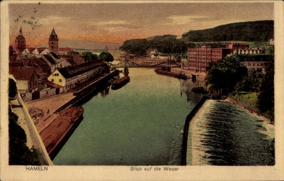 Ak Hameln, zicht op de Weser, stuw, gebouwen vanuit vogelperspectief