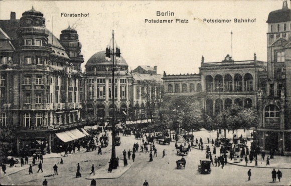 Postcard Berlin Tiergarten, Fürstenhof, Potsdamer Platz, Potsdamer Bahnhof