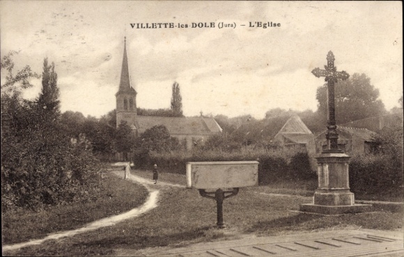 CPA Villette les Dole Jura, Église, Croix