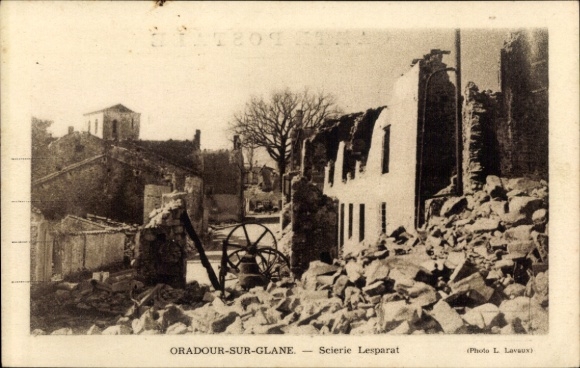 Postcard Oradour sur Glane Haute Vienne, ruins, war damage WWII