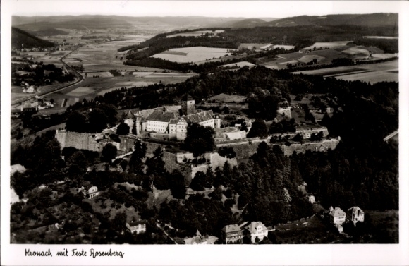 Ak Kronach in Oberfranken, Veste Rosenberg, Fliegeraufnahme