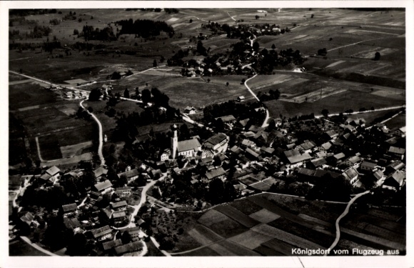 KP Königsdorf Frechen w dzielnicy Rhein Erft, widok z lotu ptaka, kościół, krajobraz, domy, ulice,