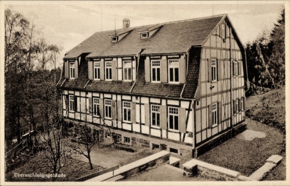 Ak Sonneberg in Thüringen, Obernachtungsgebäude, Genesungsheim, Fachwerkhaus