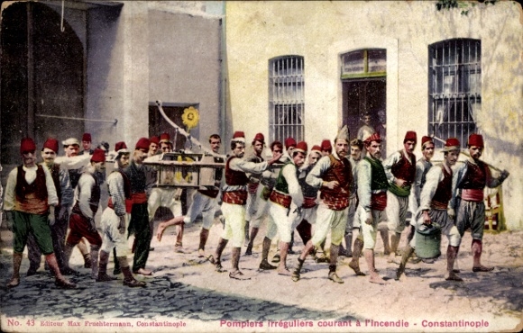 Postcard Constantinople Istanbul Türkiye, firefighters on duty