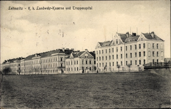 Postcard Litoměřice Leitmeritz region Ústí, kk Landwehr barracks and military hospital