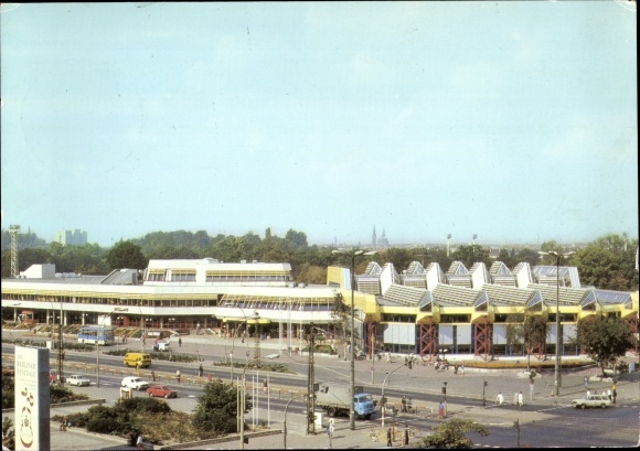 Postcard Berlin Friedrichshain, sports and recreation center, SEZ, Leninallee corner Dimitroffstraße