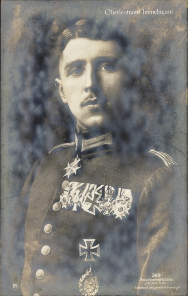 Ak Oberleutnant Immelmann, Portrait in Uniform, Orden, Sanke 360