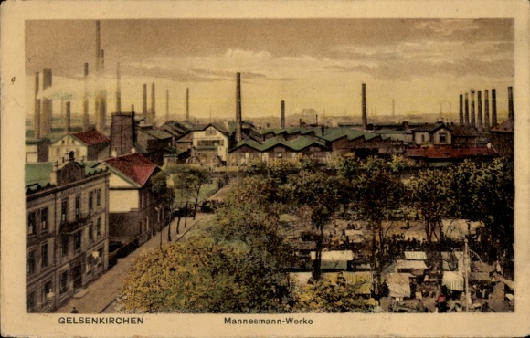 KP Gelsenkirchen w Zagłębiu Ruhry, zakłady Mannesmanna, zakłady przemysłowe, dymiące kominy