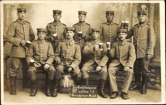 Photo Postcard Griesheim near Darmstadt, Griesheimer Sand, German soldiers in uniforms, 1913