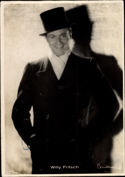 Postcard actor Willy Fritsch, portrait, top hat, autograph