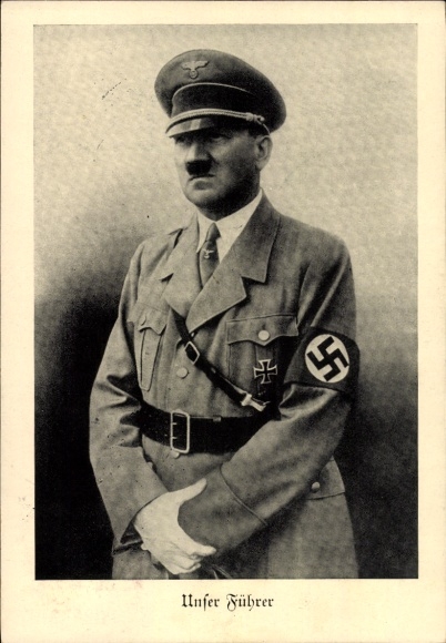 Ak Führer und Reichskanzler Adolf Hitler, Portrait in Uniform