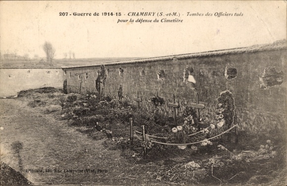 Postcard Chambry Seine et Marne Tombs of the Officers dedicated to the defense of the Cemetery, 1st World War