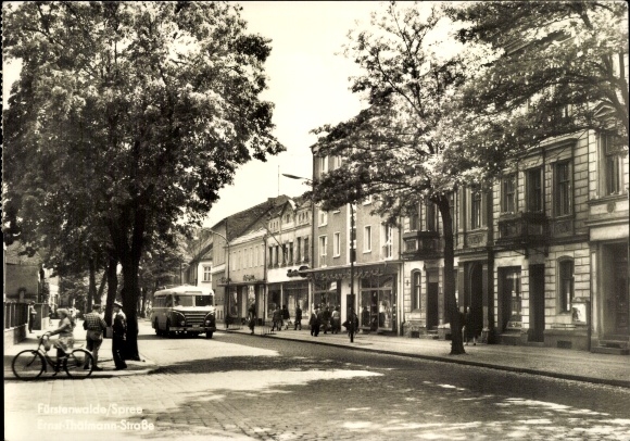 Postcard Fürstenwalde an der Spree, Ernst Thälmann Street, Bus