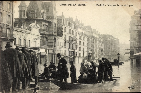 Ak Paris XII., Overstroming Seine, zicht op de Rue de Lyon