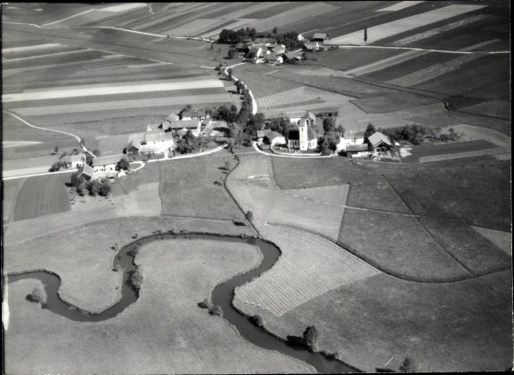 Photo Frauenhaarbach Vilsbiburg in Lower Bavaria, aerial photograph