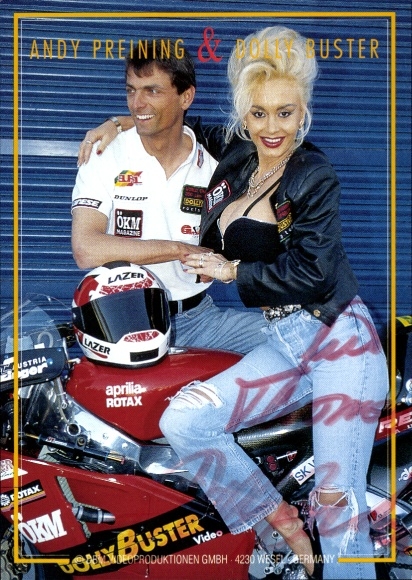 Ak Motorradrennfahrer Andy Preining, Pornodarstellerin Dolly Buster, Erotik, Autogramm