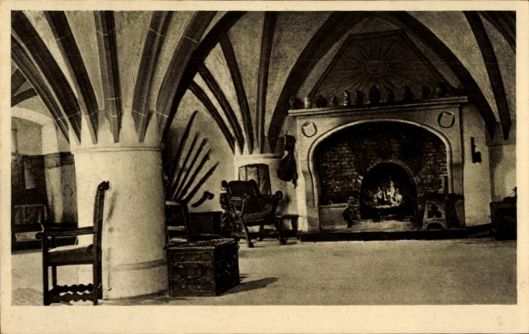 Ak Lauenstein Ludwigsstadt in Opper-Franken, Thüringer Frankisch. Grenswacht, ridderzaal met open haardhoek