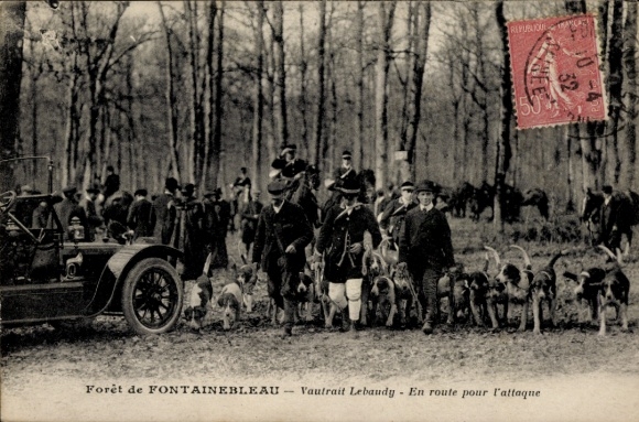 Ak Fontainebleau Seine et Marne, Forêt de  Jagdszene mit Hunden und Jägern, Auto