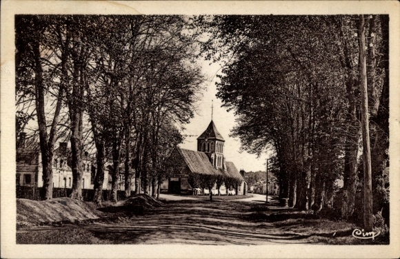 CPA La Ferrière sur Risle Eure, Avenue des Tilleuls
