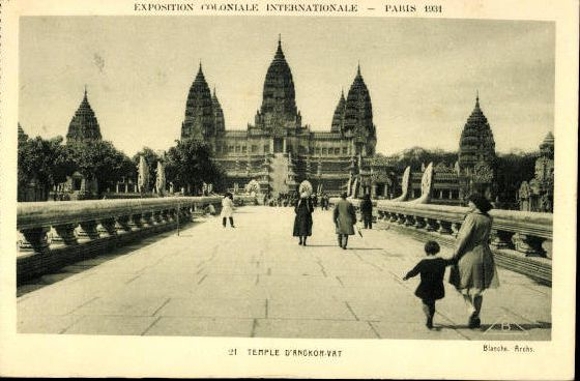 Set von 75 Ansichtskarten, Weltausstellung Paris, 1900, 1937