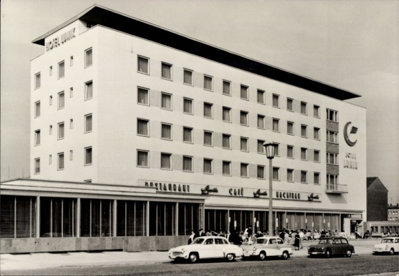 Ak Eisenhüttenstadt in Brandenburg, Hotel Lunik, Cafe, Nachtbar