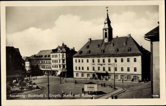 PC Annaberg Buchholz Erzgebirge, lot at the market with town hall