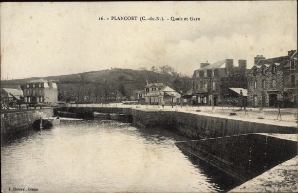 Postcard Plancoët Cotes d&#39;Amor, Quays and Station