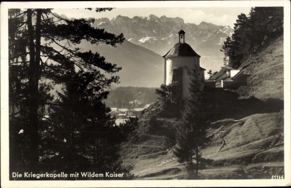 Ak Tirol, Kriegerkapelle mit Wildem Kaiser