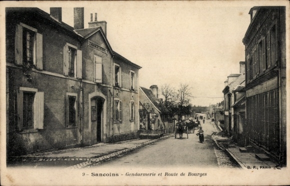 Postcard Sancoins Cher, street with houses, gendarmerie, horse-drawn carriage, landscape in the background